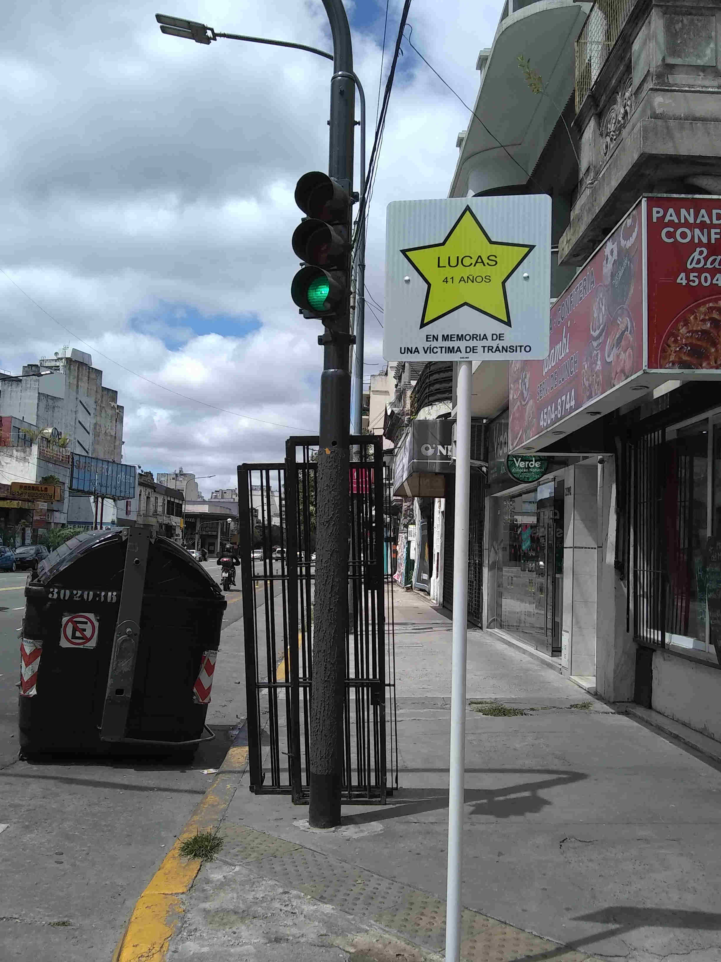 images_2021_EspacioPublico_EstrellaAmarilla_2